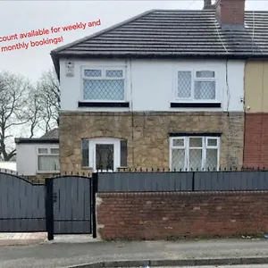 https://modern-3-bedroom-residential-home-w-secure-parking.yorkshirehotels.net